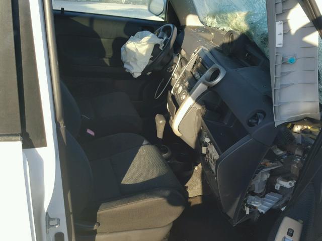 JTLKT324264108272 - 2006 TOYOTA SCION XB 白色 照片 5