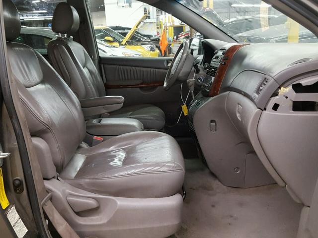 5TDBA22C44S024376 - 2004 TOYOTA SIENNA XLE CHARCOAL photo 5