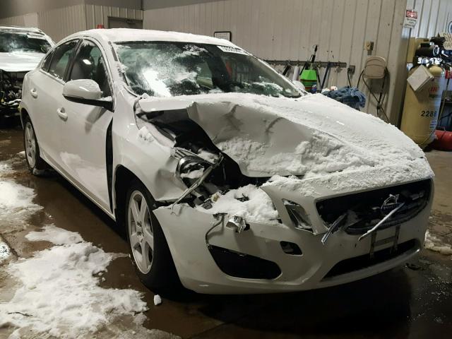 YV1622FSXC2105320 - 2012 VOLVO S60 T5 WHITE photo 1