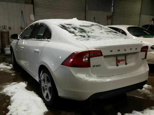 YV1622FSXC2105320 - 2012 VOLVO S60 T5 WHITE photo 3