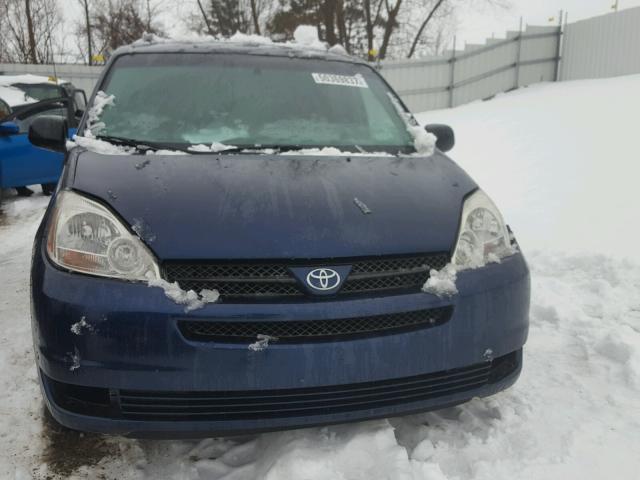 5TDZA23C15S327940 - 2005 TOYOTA SIENNA CE BLUE photo 9