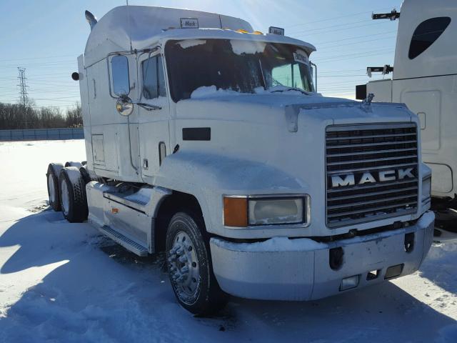 1M1AA14Y4TW058136 - 1996 MACK 600 CH600 WHITE photo 1