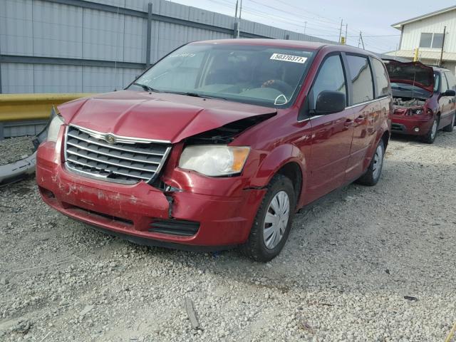 2A8HR44E89R528953 - 2009 CHRYSLER TOWN & COU RED photo 2