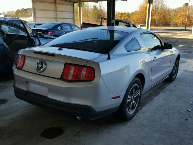 1ZVBP8AM1C5212253 - 2012 FORD MUSTANG SILVER photo 4