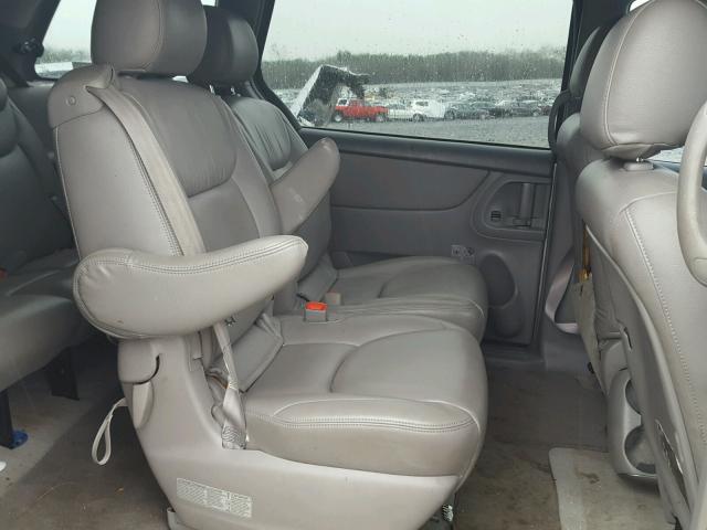 5TDZA23C36S448549 - 2006 TOYOTA SIENNA CE SILVER photo 6