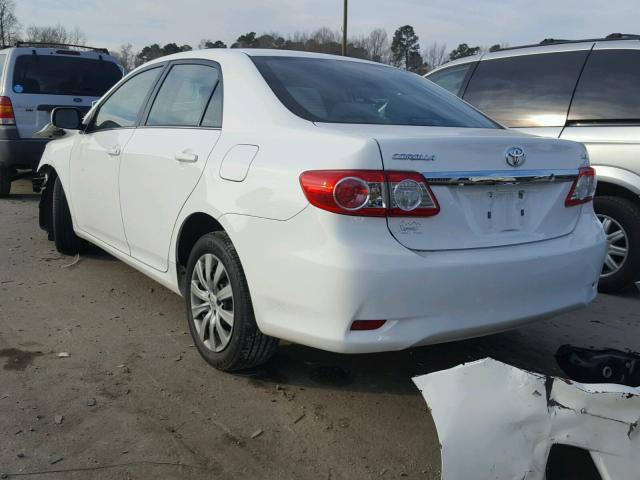 2T1BU4EE4DC017095 - 2013 TOYOTA COROLLA BA WHITE photo 3