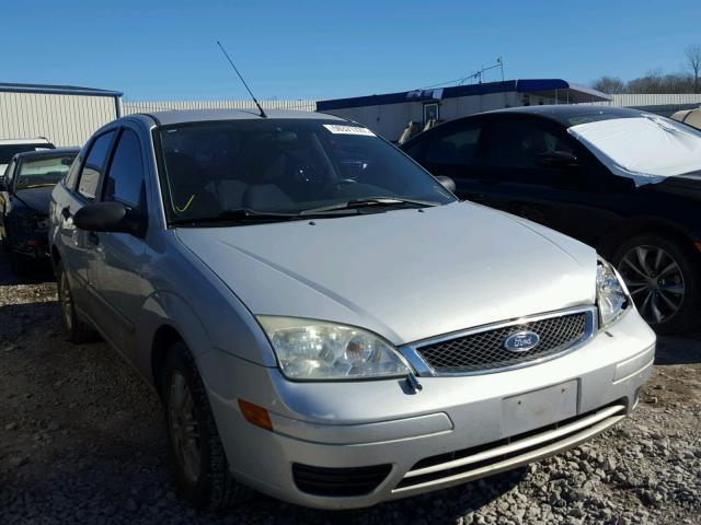 1FAFP34N17W312175 - 2007 FORD FOCUS ZX4 SILVER photo 1