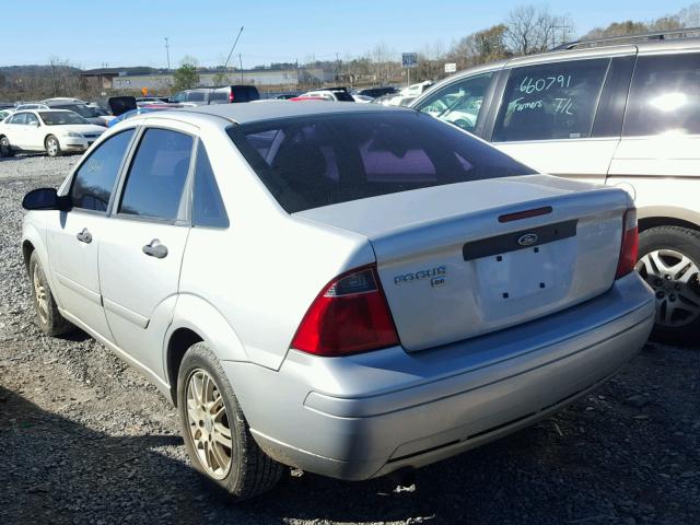 1FAFP34N17W312175 - 2007 FORD FOCUS ZX4 SILVER photo 3