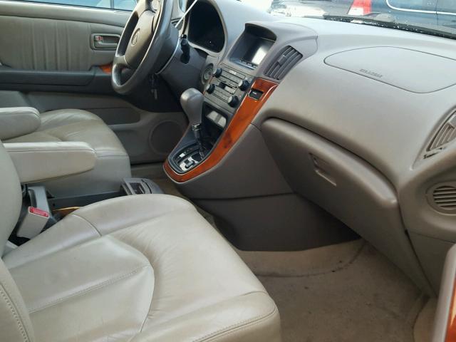 JT6GF10U0Y0068890 - 2000 LEXUS RX 300 GRAY photo 5