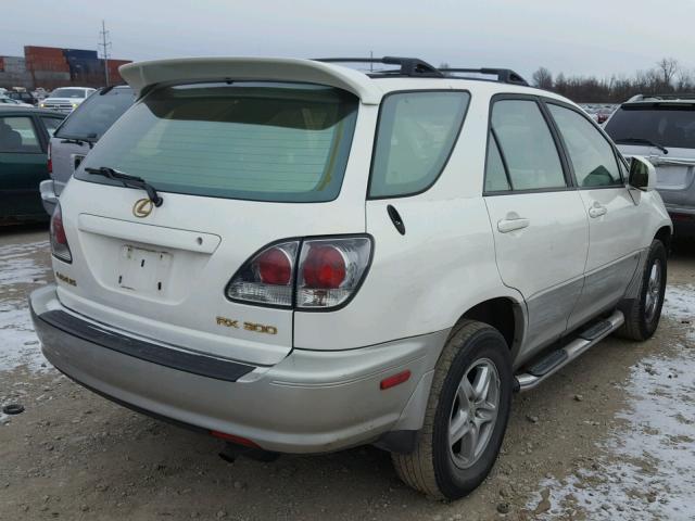 JTJHF10UX20284005 - 2002 LEXUS RX 300 WHITE photo 4