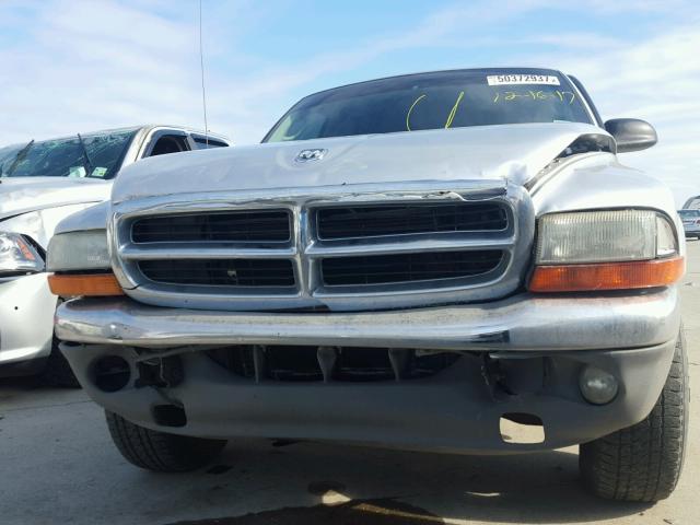 1D7HL48N03S315719 - 2003 DODGE DAKOTA QUA SILVER photo 9