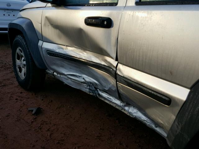 1J4GK48K67W507136 - 2007 JEEP LIBERTY SP SILVER photo 9