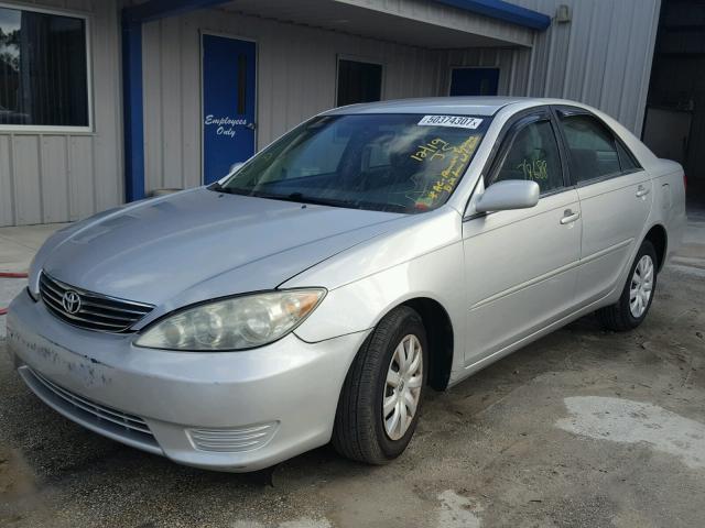 4T1BE32K46U724295 - 2006 TOYOTA CAMRY LE GRAY photo 2