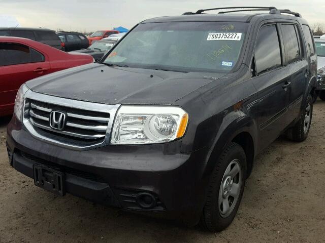 5FNYF3H22DB037504 - 2013 HONDA PILOT LX GRAY photo 2