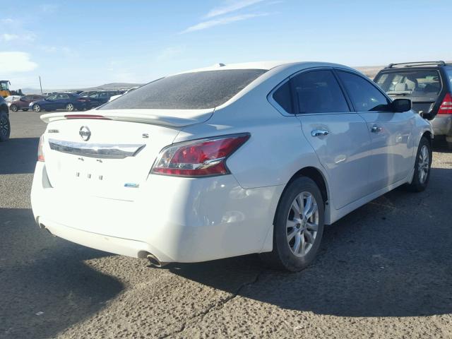 1N4AL3AP0EC275615 - 2014 NISSAN ALTIMA 2.5 WHITE photo 4