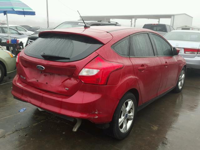 1FAHP3K29CL210233 - 2012 FORD FOCUS SE MAROON photo 4