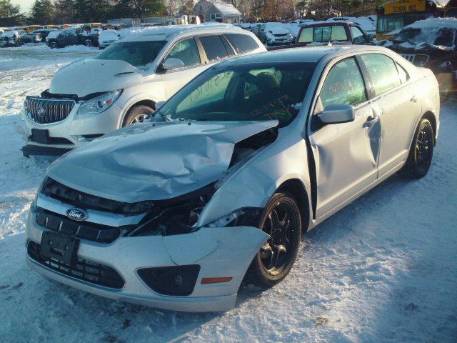 3FAHP0HA5AR297432 - 2010 FORD FUSION SE SILVER photo 2