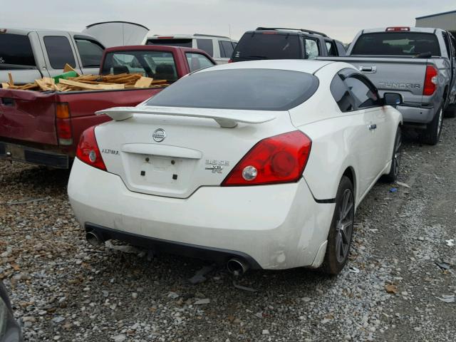 1N4BL24E88C103006 - 2008 NISSAN ALTIMA 3.5 WHITE photo 4