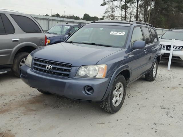 JTEGF21AX20040777 - 2002 TOYOTA HIGHLANDER BLUE photo 2