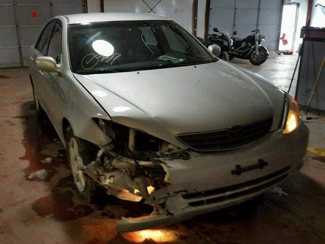 4T1BF32K03U544398 - 2003 TOYOTA CAMRY LE ნაცრისფერი ფოტო 1