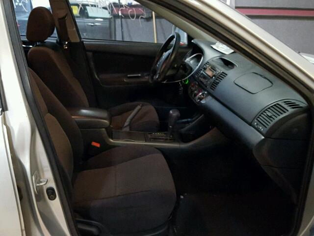 4T1BF32K03U544398 - 2003 TOYOTA CAMRY LE ნაცრისფერი ფოტო 5