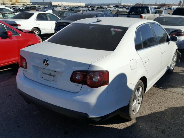 3VWRM71K99M067451 - 2009 VOLKSWAGEN JETTA SE WHITE photo 4