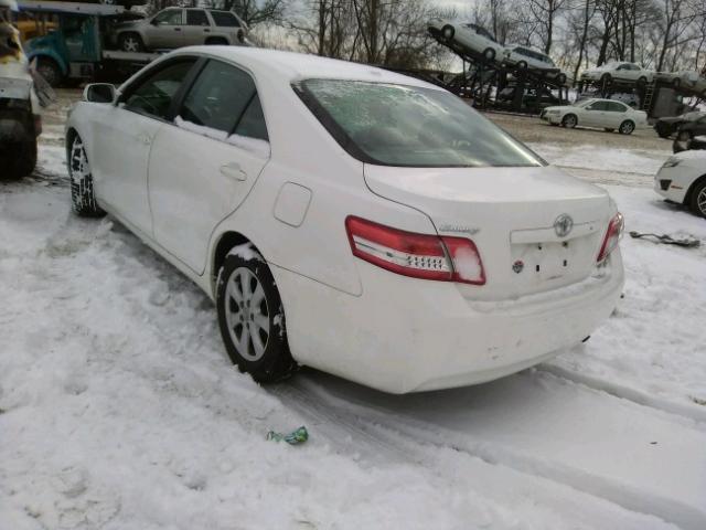 4T4BF3EK0AR069642 - 2010 TOYOTA CAMRY BASE WHITE photo 3