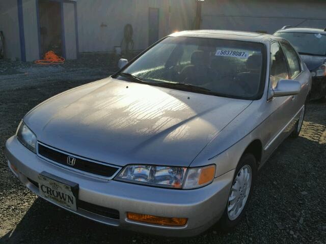 1HGCD5559VA108168 - 1997 HONDA ACCORD EX SILVER photo 2