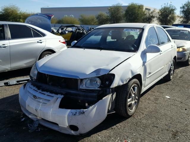 KNAFE122555140651 - 2005 KIA NEW SPECTR WHITE photo 2