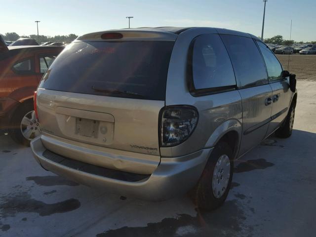 1C4GJ45382B620365 - 2002 CHRYSLER VOYAGER LX TAN photo 4