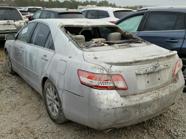 4T1BK3EK7AU598592 - 2010 TOYOTA CAMRY SE GRAY photo 3