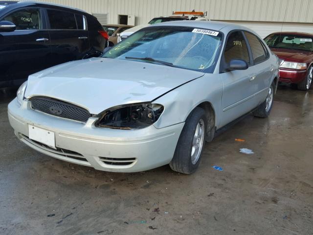 1FAFP53U35A253239 - 2005 FORD TAURUS SE GREEN photo 2