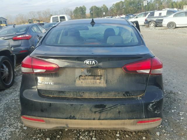 3KPFK4A71HE119749 - 2017 KIA FORTE LX BLACK photo 9