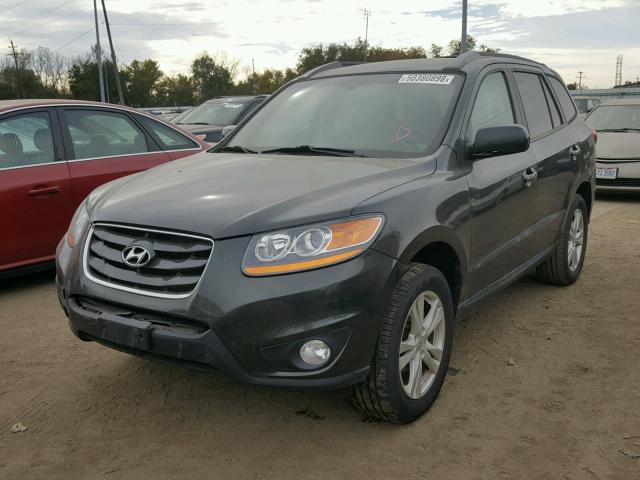 5XYZK3AB5BG090472 - 2011 HYUNDAI SANTA FE L GRAY photo 2