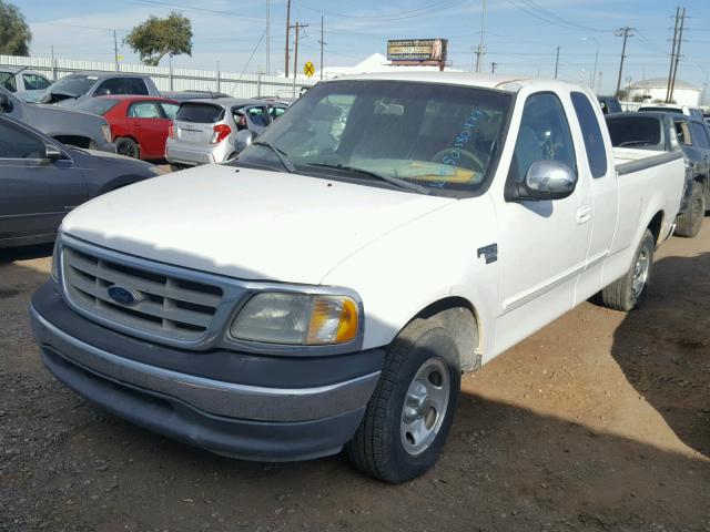 1FTRX17LXYKA30518 - 2000 FORD F150 WHITE photo 2