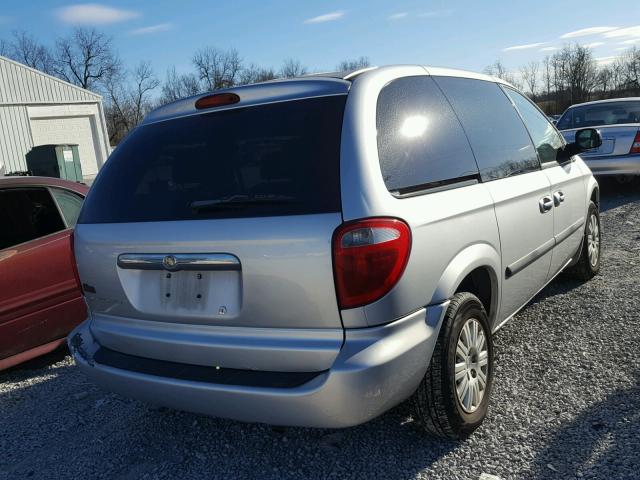 1C4GP45R45B286133 - 2005 CHRYSLER TOWN & COU SILVER photo 4