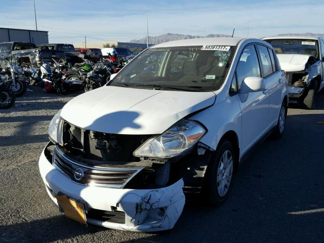 3N1BC1CP4CK268161 - 2012 NISSAN VERSA S WHITE photo 2