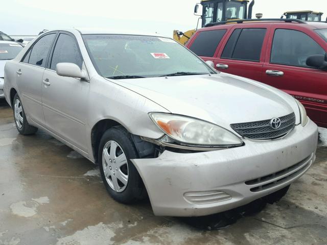 4T1BE32K02U543723 - 2002 TOYOTA CAMRY LE ოქროსფერი ფოტო 1