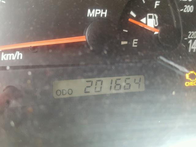 4T1BE32K02U543723 - 2002 TOYOTA CAMRY LE ოქროსფერი ფოტო 8