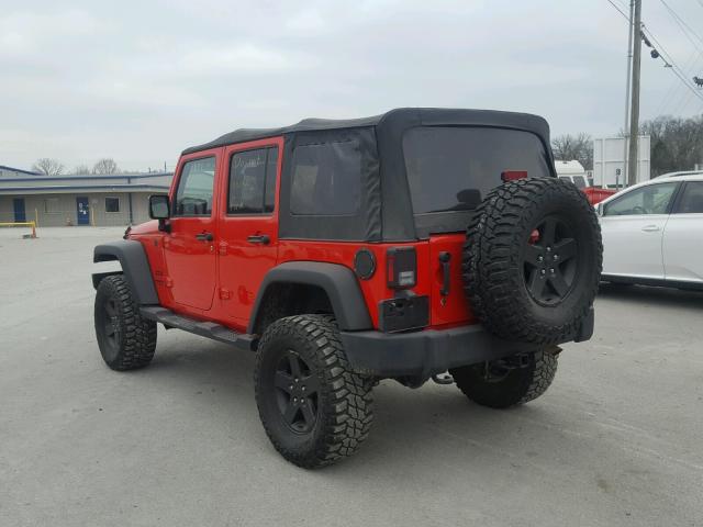 1C4BJWDG5GL106940 - 2016 JEEP WRANGLER U RED photo 3