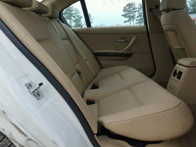 WBAPH775X9NL84402 - 2009 BMW 328 I WHITE photo 6