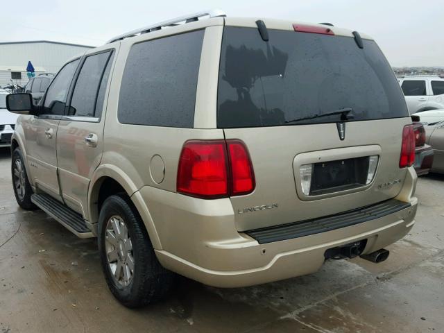 5LMFU27R94LJ26045 - 2004 LINCOLN NAVIGATOR GOLD photo 3