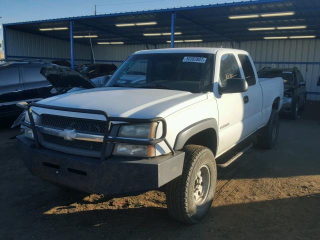 1GCHK29193E329730 - 2003 CHEVROLET SILVERADO WHITE photo 2