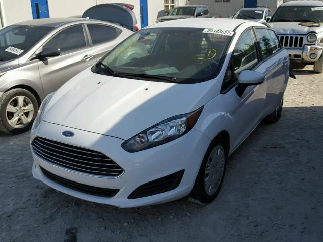 3FADP4TJ1FM219411 - 2015 FORD FIESTA S WHITE photo 2