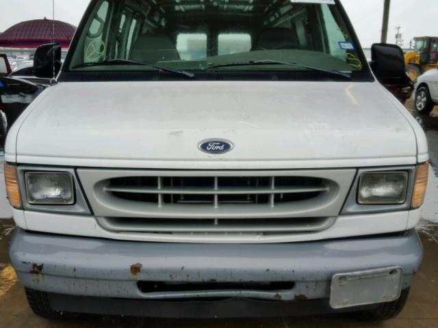 1FTNS24L02HA51471 - 2002 FORD ECONOLINE WHITE photo 9