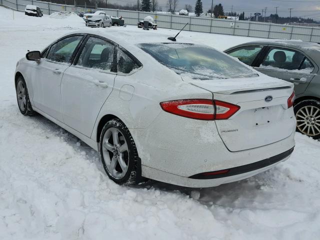 3FA6P0H70FR166556 - 2015 FORD FUSION SE WHITE photo 3