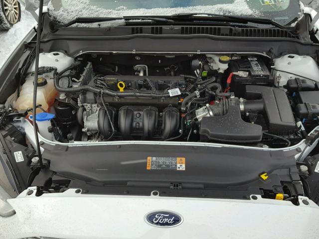 3FA6P0H70FR166556 - 2015 FORD FUSION SE WHITE photo 7