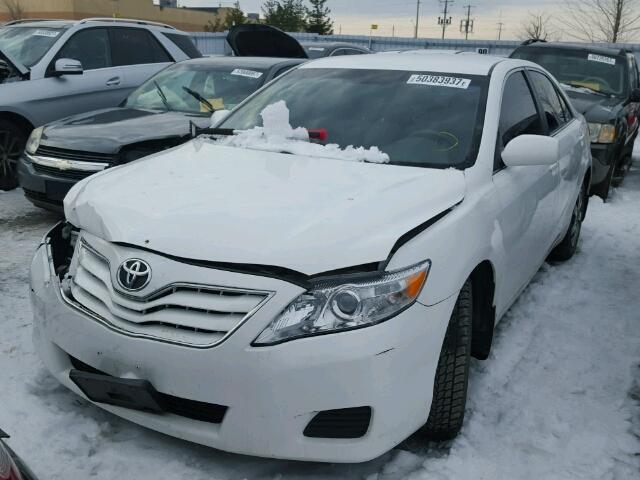 4T1BF3EK9AU567459 - 2010 TOYOTA CAMRY BASE WHITE photo 2