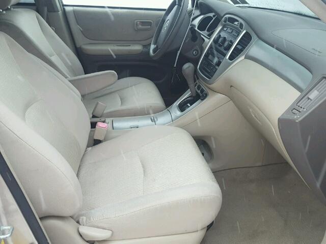 JTEEP21A040036809 - 2004 TOYOTA HIGHLANDER BEIGE photo 5