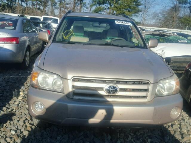 JTEEP21A040036809 - 2004 TOYOTA HIGHLANDER BEIGE photo 9